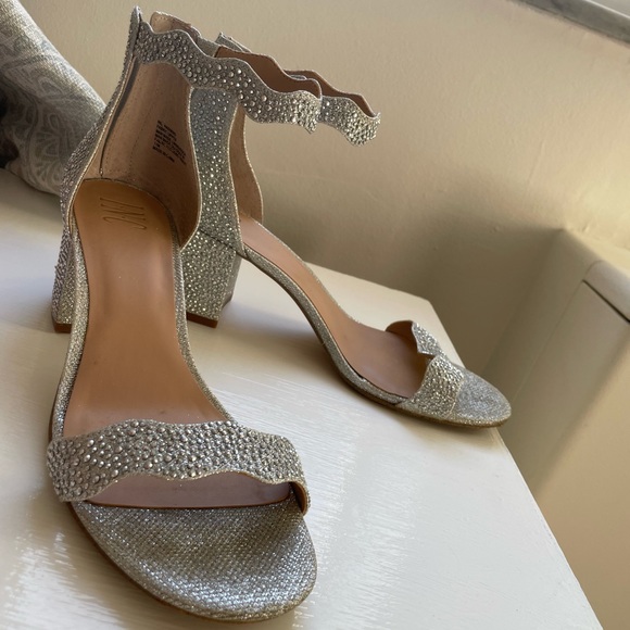 INC silver sparkle shoes - Picture 2 of 3
